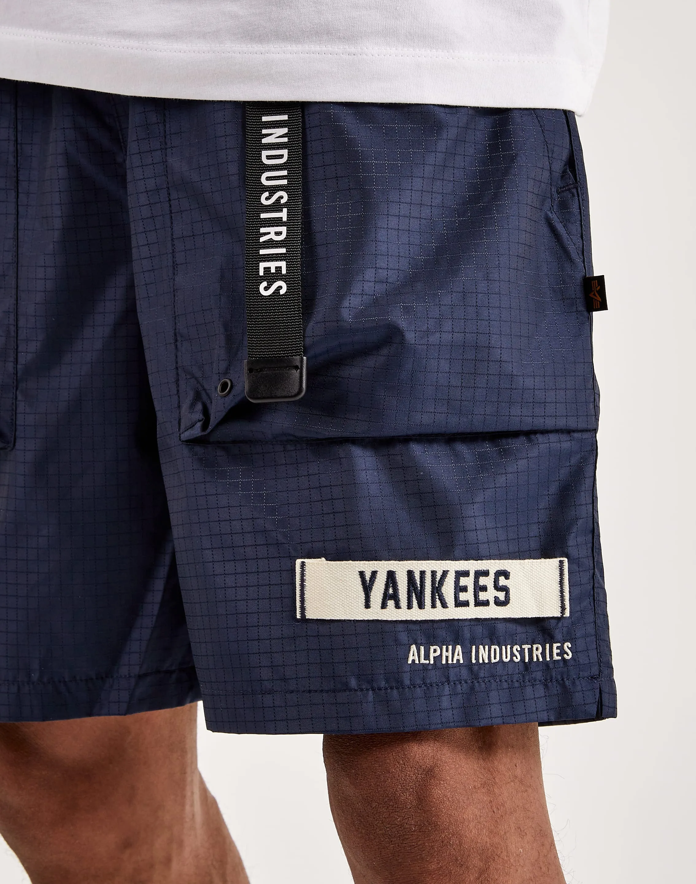 Alpha Industries New York Yankees Shorts
