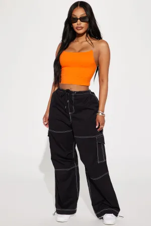Back Outside Contrast Stitch Parachute Pant - Black