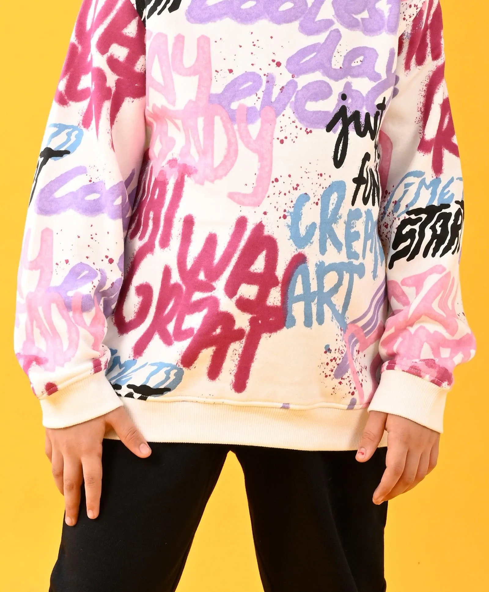 CREATE ART FUN FLEECE SWEATSHIRT AND BLACK JOGGER SET - WHITE/BLACK