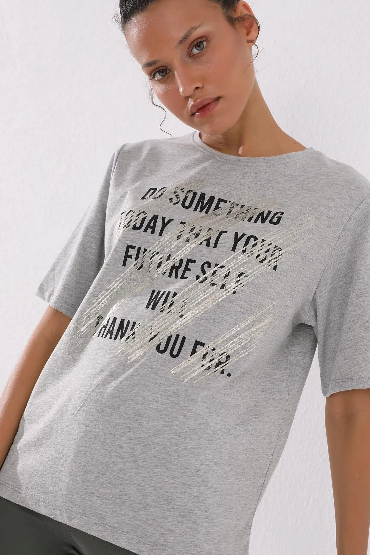 deforme yazi baskili o yaka kadin oversize t-shirt - 97133