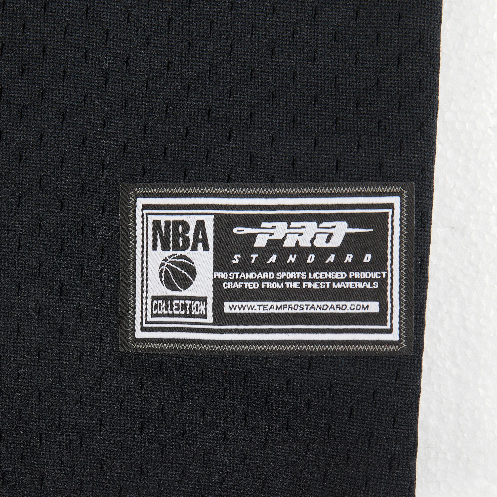 NBA ATLANTA HAWKS CLASSIC TODDLER BOYS MESH BUTTON DOWN SHIRT (BLACK/RED)