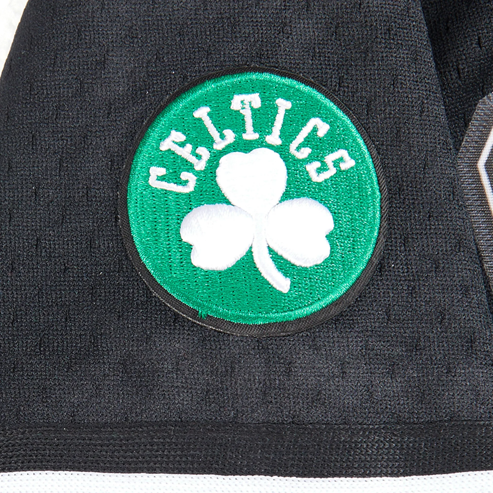 NBA BOSTON CELTICS CLASSIC TODDLER BOYS MESH BUTTON DOWN SHIRT (BLACK)