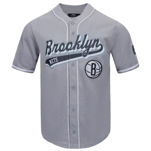 NBA BROOKLYN NETS SCRIPT TAIL MEN'S MESH BUTTON DOWN SHIRT (GRAY)