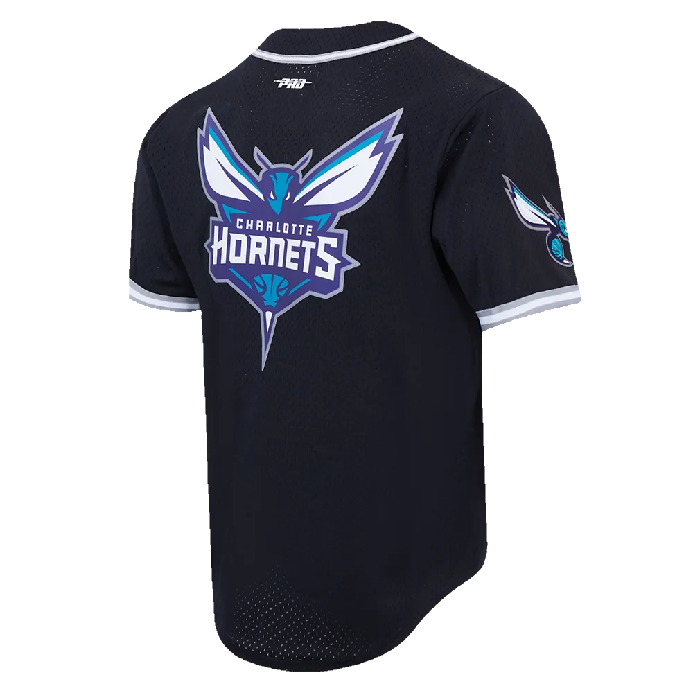 NBA CHARLOTTE HORNETS SCRIPT TAIL MEN'S MESH BUTTON DOWN SHIRT (BLACK/GRAY)