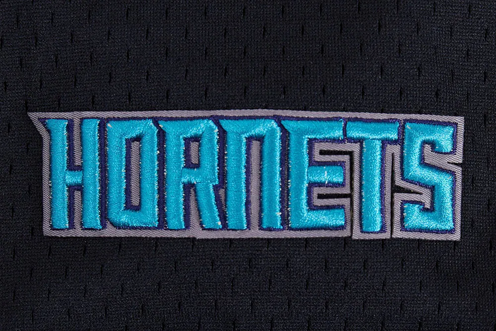 NBA CHARLOTTE HORNETS SCRIPT TAIL MEN'S MESH BUTTON DOWN SHIRT (BLACK/GRAY)