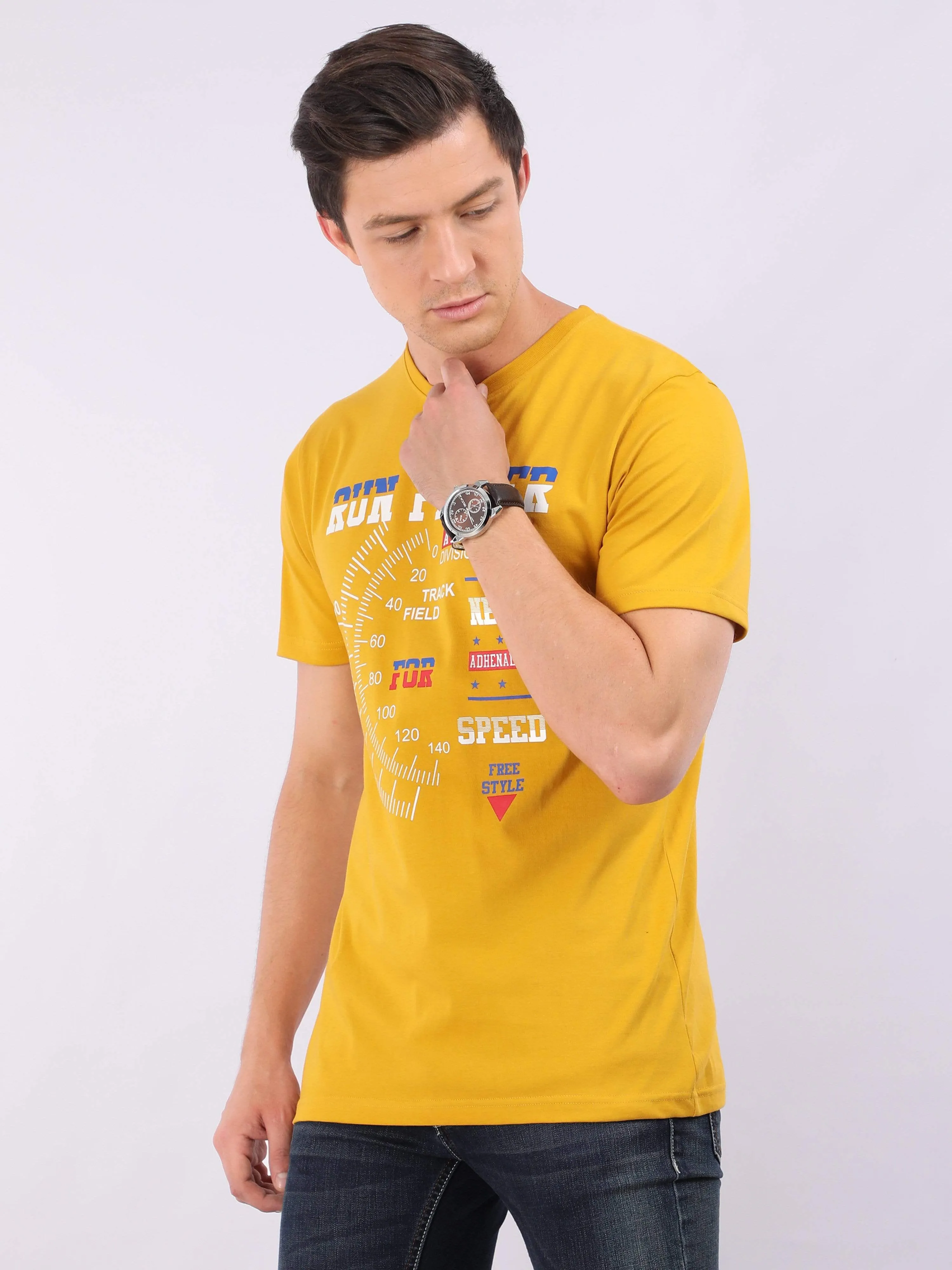 REDpockets Round Neck Yellow Cotton Printed T-Shirt For Men